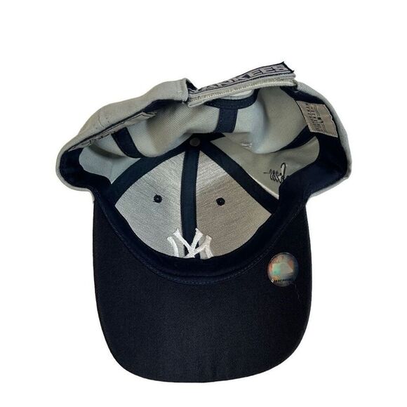 New York NY Yankees Genuine Merchandise Baseball Hat Navy and Grey - Picture 2 of 5